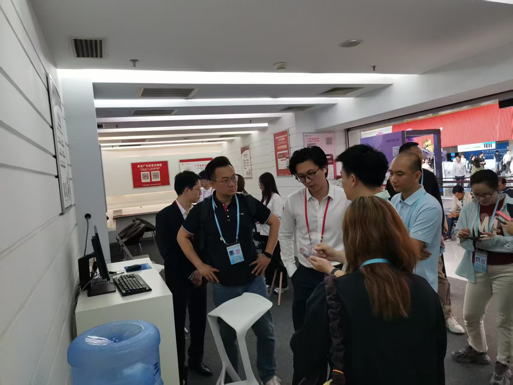 The Trade Bridge Service Center of the Canton Fair received 1 customer.